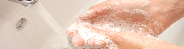 washing hands without Triclosan
